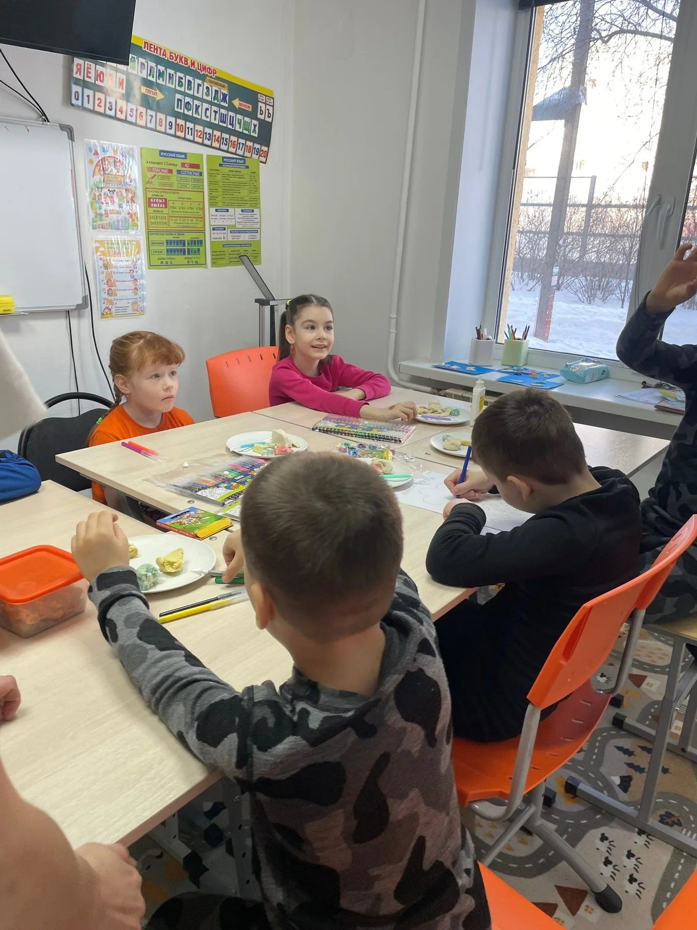 Сегодня у нас было волшебное творческое занятие по арт‑терапии — лепили из теста!